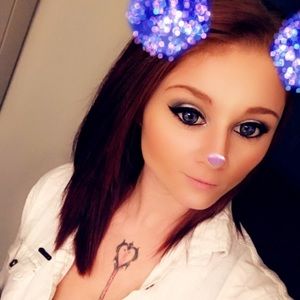 Meet your Posher, Nikki